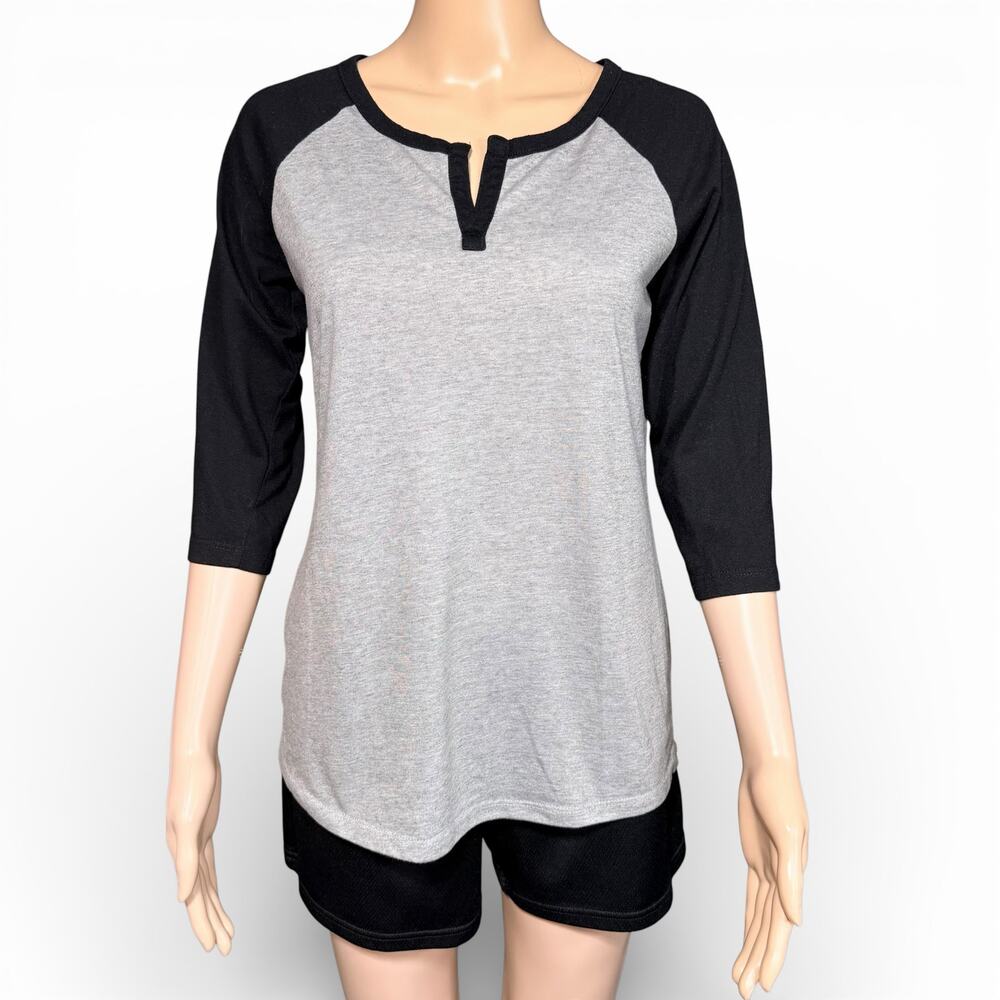 Athletic Works Womens T Shirt Top Sporty Raglan Sleeve Baseball T Gray Black Sm